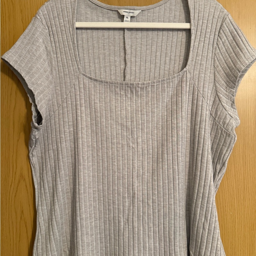 Banana Republic Greige Ribbed Short Sleeve Top